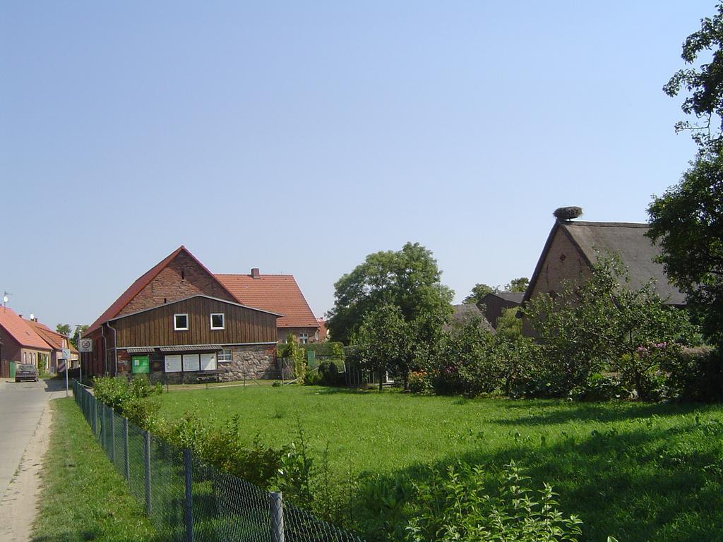 Pension & Gasthof Storchennest Gross Quassow Exterior foto